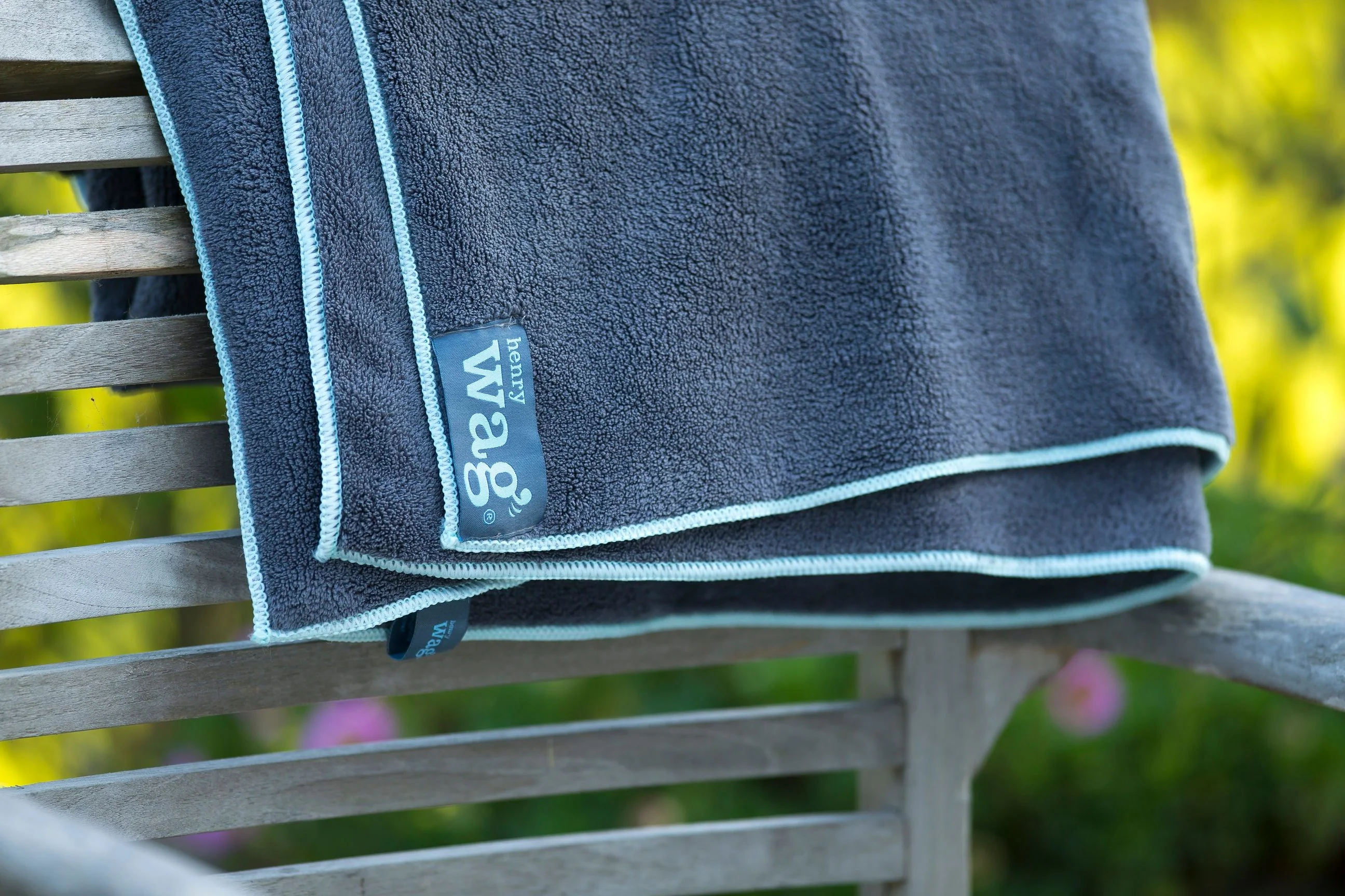 Henry Wag Microfibre Cleaning Towel - Image 4