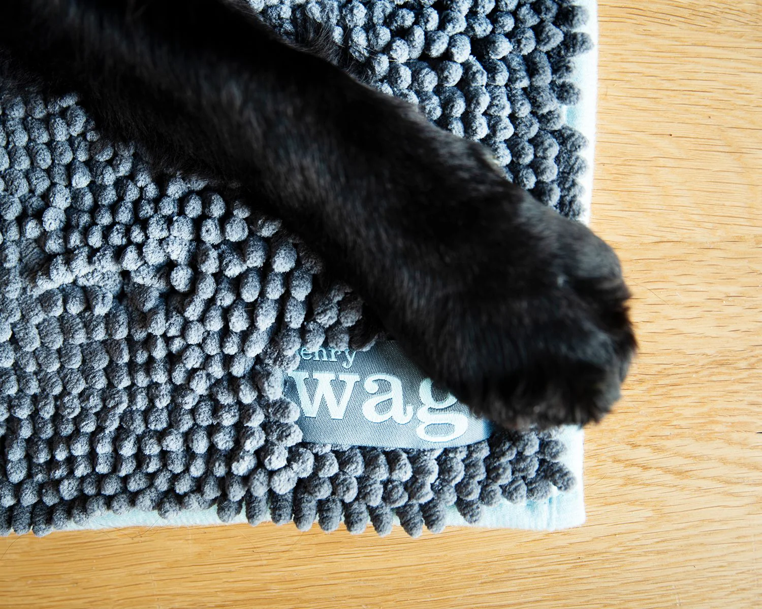 Henry Wag Microfibre Noodle Pet Mat - Image 6