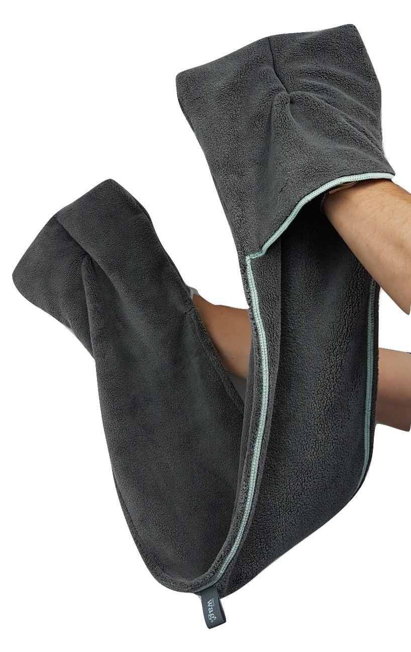 Henry Wag Pet Glove Towel - Image 2