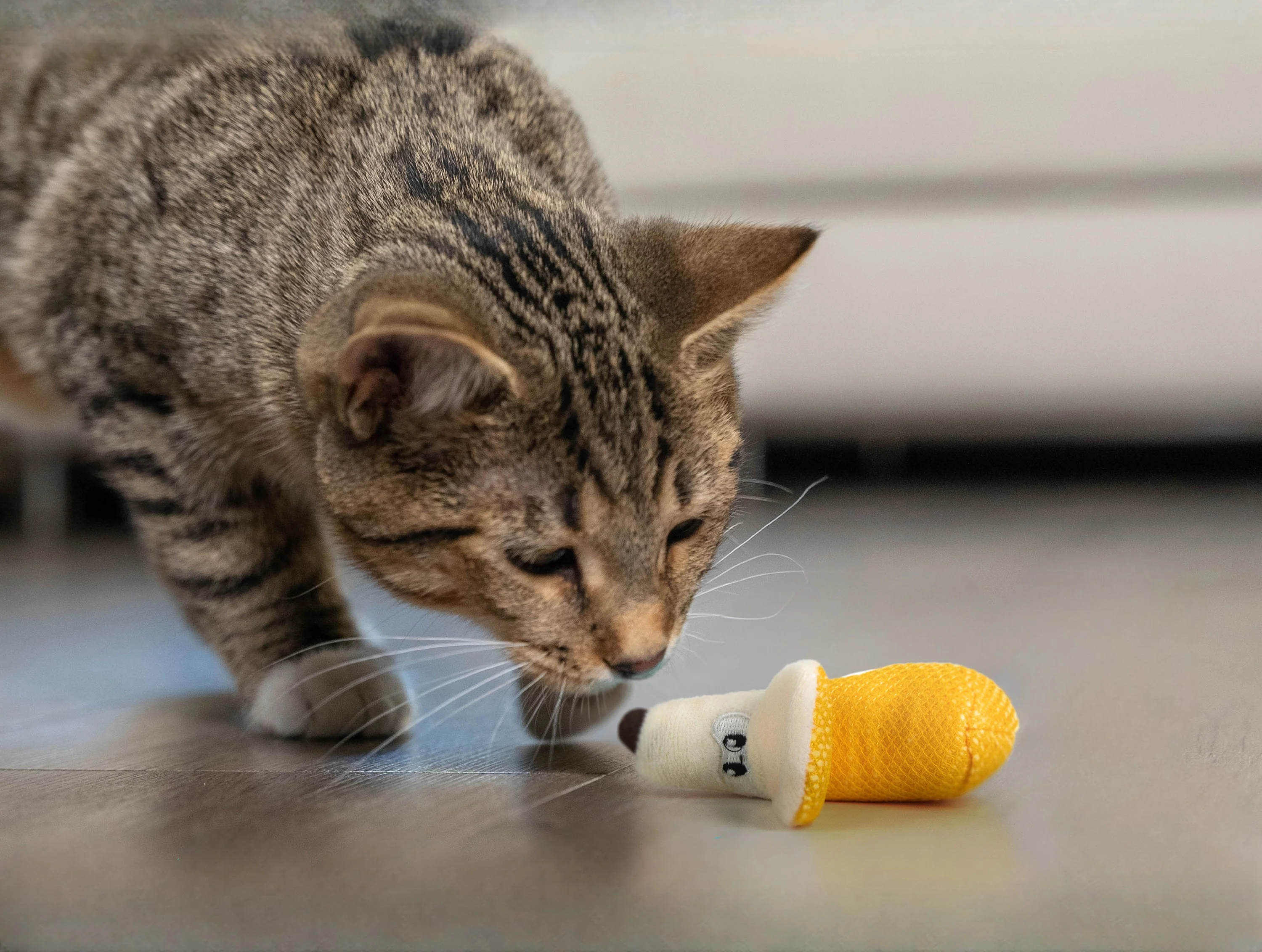 Nina Ottosson Catstages Dental Banana Cat Toy - Image 8