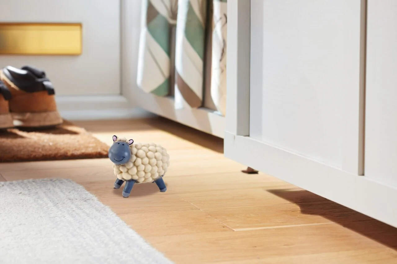 Zoon Latex Sheep Dog Toy - Image 2